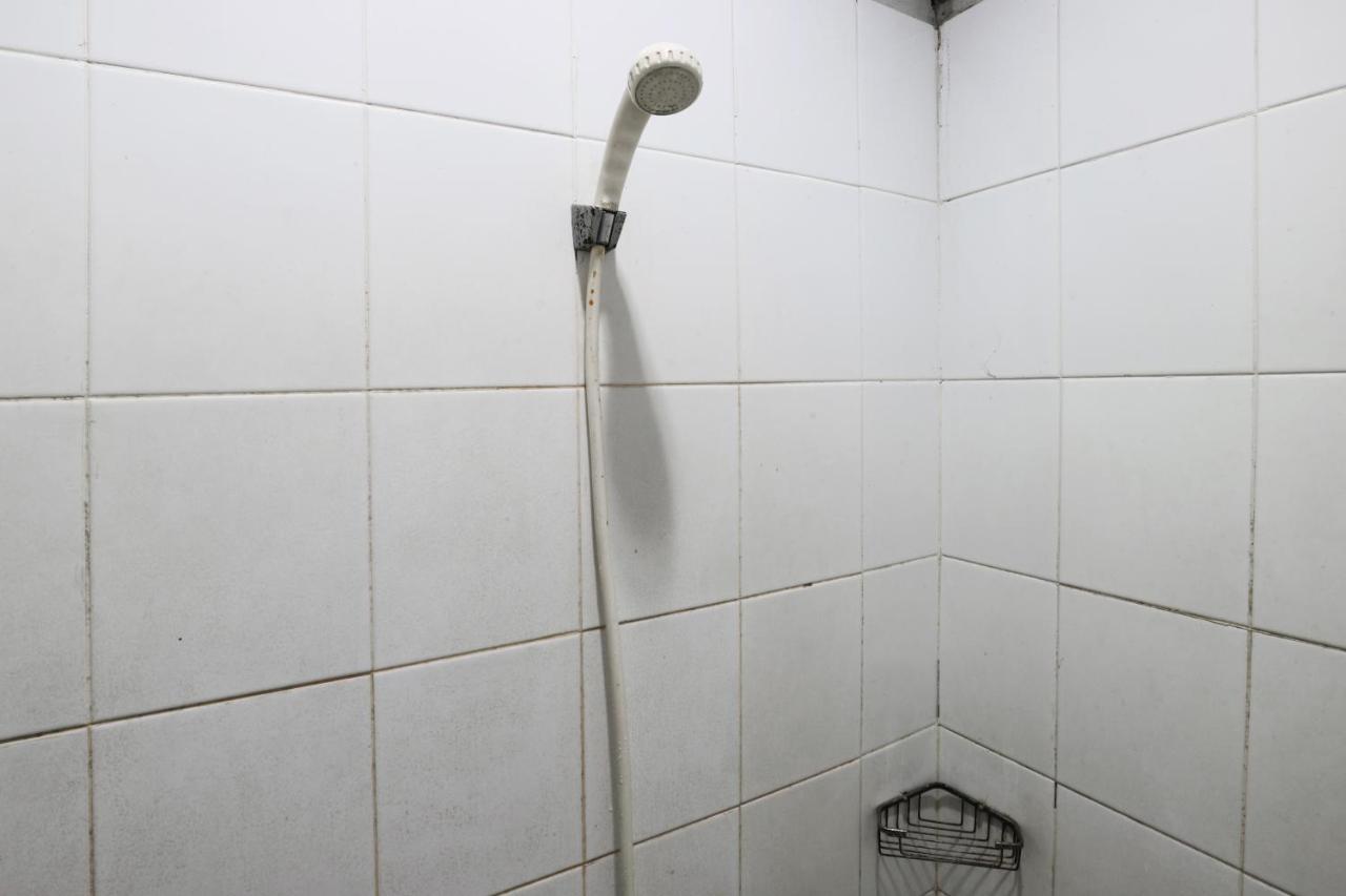 Sabrina Guest House Jakarta Exterior photo